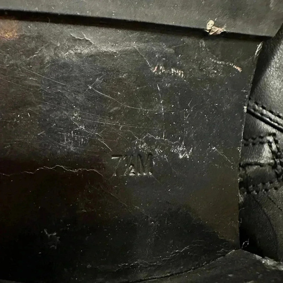 Tory Burch miller boots size 7.5M - Picture 14 of 14